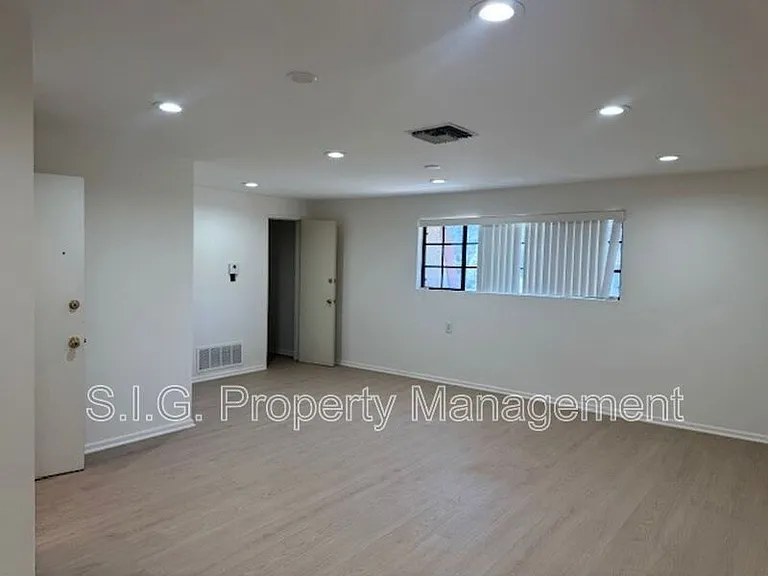 2951 Honolulu Ave #A — Photo 3