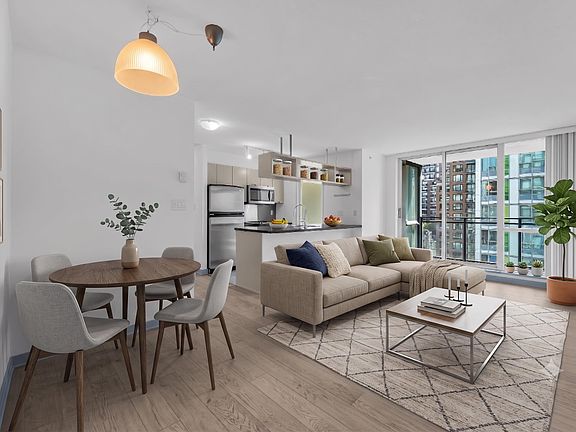 4th image of 1082 Seymour St #1106