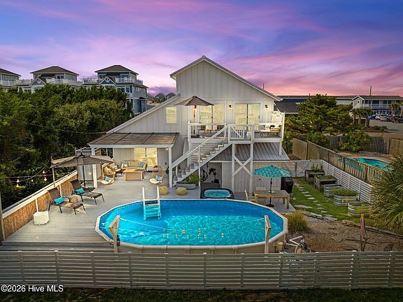 4th image of 618 N Topsail Drive