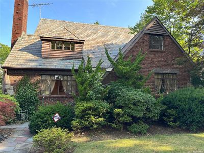 105 Meadow Street, Garden City, NY, 11530