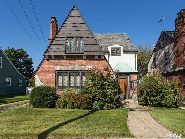 1st image of 36 Hemlock St