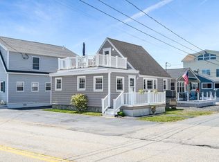 15 Bittersweet Ln, Hampton, NH 03842