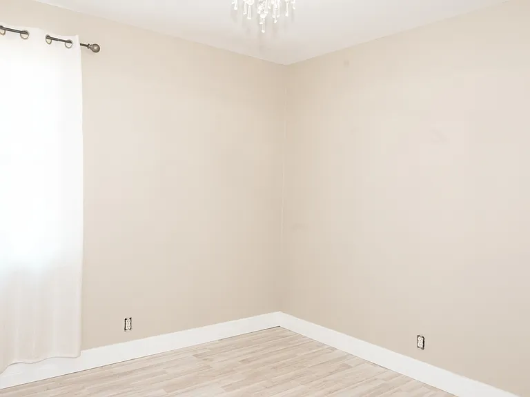 1426 W Nottingham Cir — Photo 21