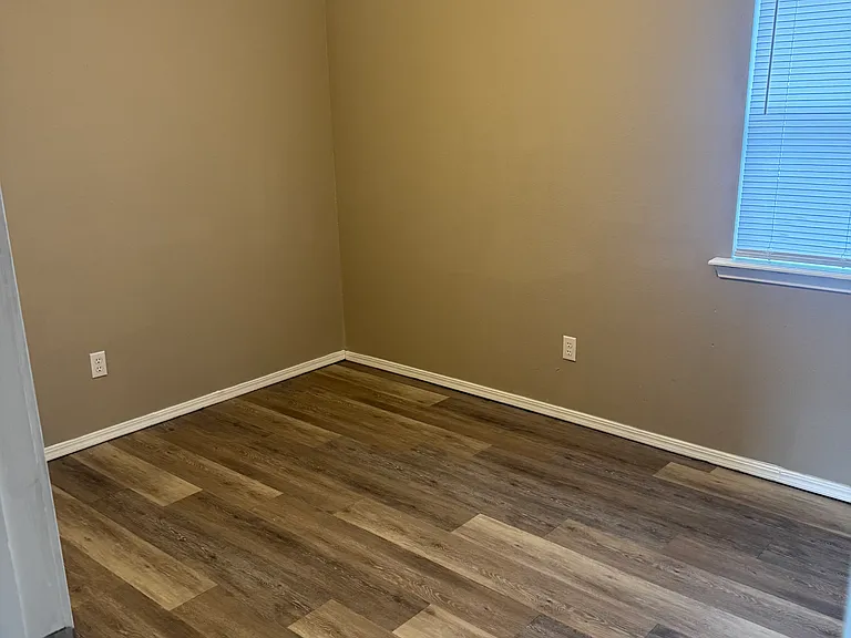 3911 James Ct — Photo 20