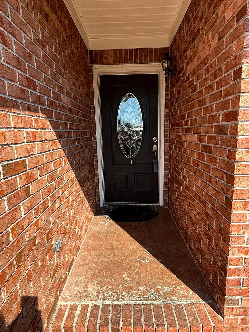 178 Kristine Blvd — Photo 2