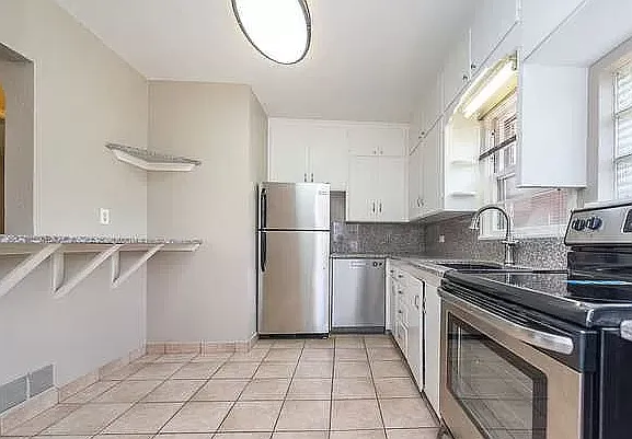3906 S Logan St — Photo 15