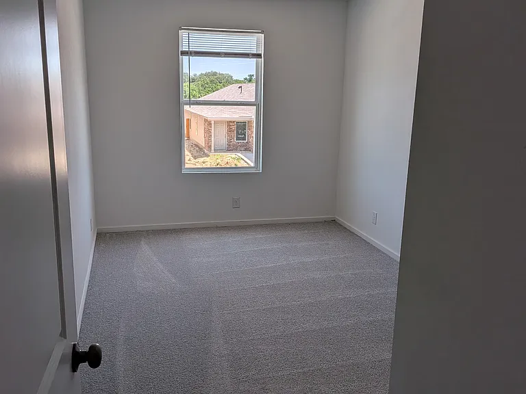 1718 Charlie Cv — Photo 18