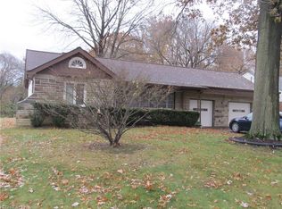 2119 Pine Ridge Dr, Wickliffe, OH 44092