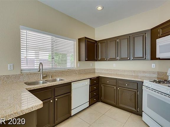 4th image of 7879 Blue Brook Dr