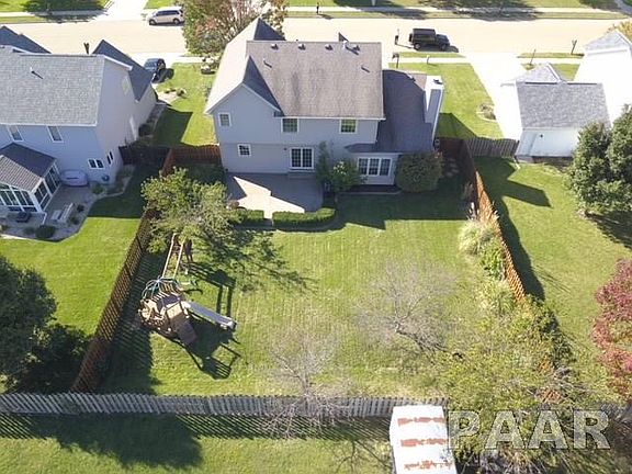 2nd image of 526 S Breckenridge Dr