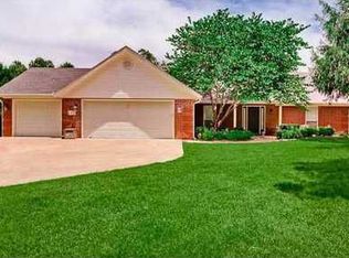 3301 N Woods Ln, Little Flock, AR 72756