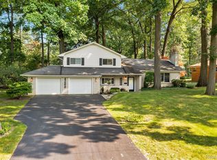 4200 Edmore Rd, Waterford, MI 48329