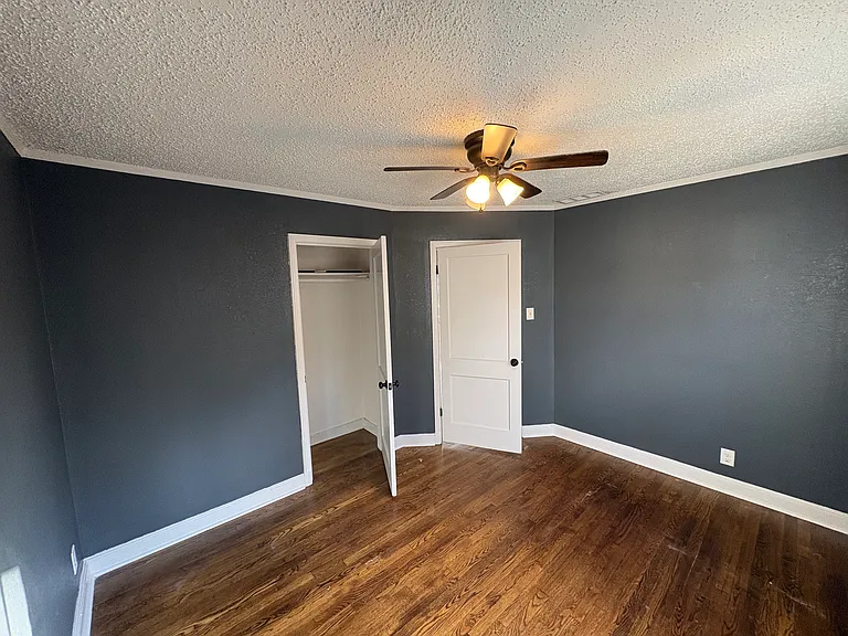 2434 Larose Ave #1 — Photo 9