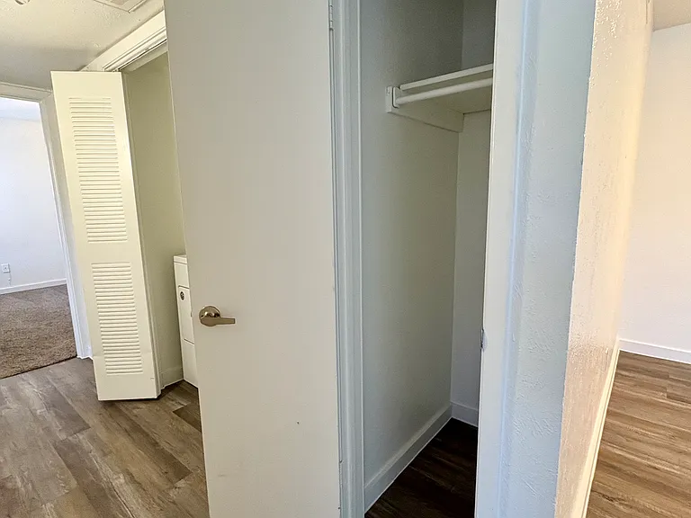 Pleasant Creek Apartments — Photo 28