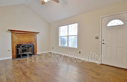 350 Cobbler Dr Photo 1