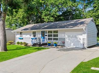 5326 Maple St, Mission, KS 66202