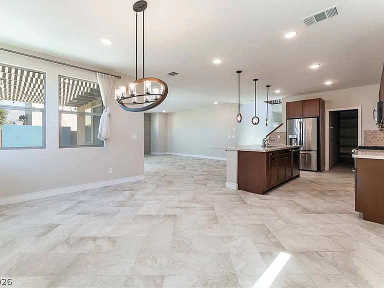 6933 Whisper Canyon Pl — Photo 12