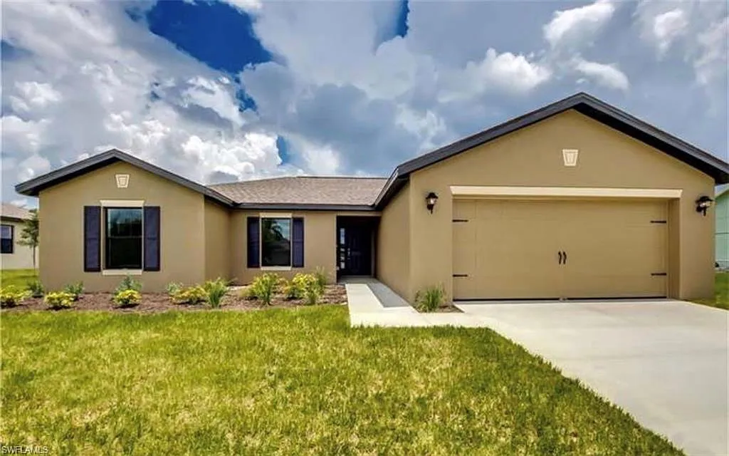 Cape Coral — Photo 1