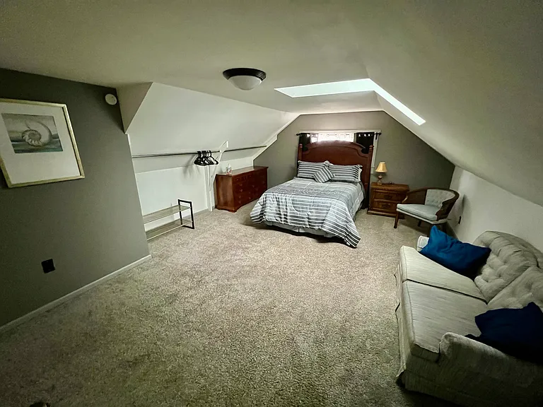 1222 N Anderson St — Photo 5