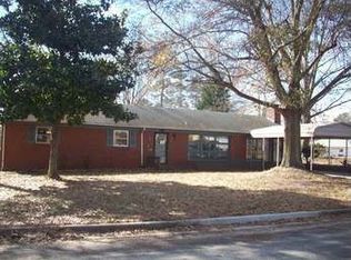 1407 Kenilworth Dr, Gastonia, NC 28052