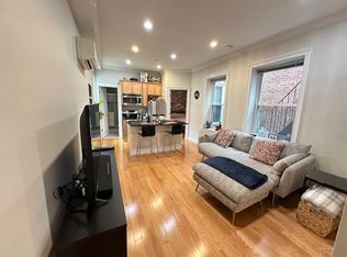 16 Hull St APT 8, Boston, MA 02113
