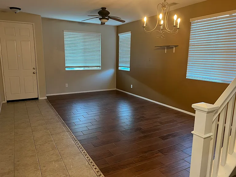 45204 Almora St — Photo 5