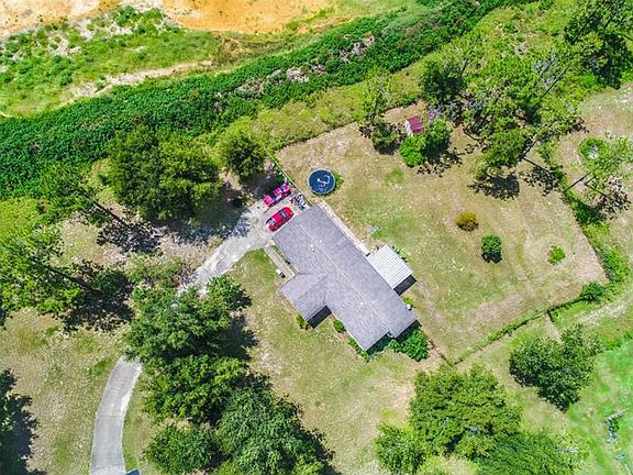4th image of 35621 Auston Dr