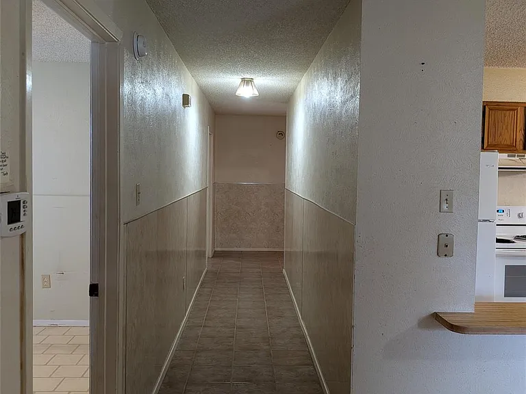 1507 Earle St — Photo 5