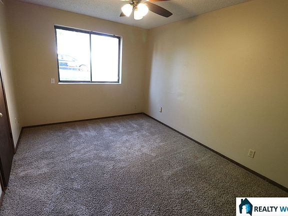 2nd image of 2338 E St APT 6