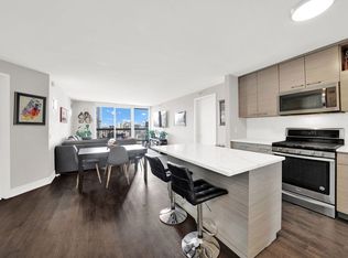 545 N Dearborn St APT 2011, Chicago, IL 60654