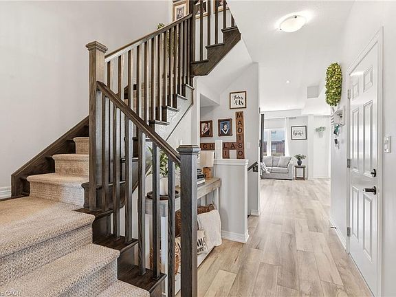 4th image of 19 Severino Cir