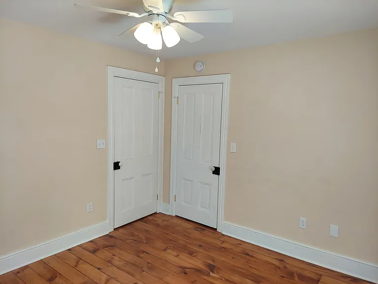 717 Centre St — Photo 20