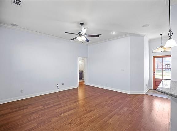 4th image of 41157 Dove Landing Dr