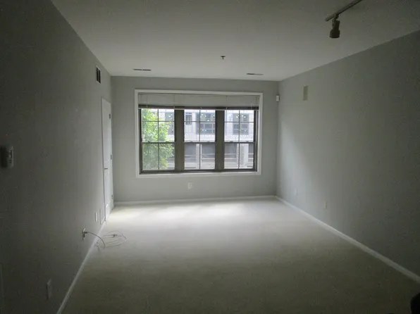 26 Avenue At Port Imperial image 6 of 10