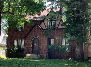 19571 Seminole Rd, Euclid, OH 44117