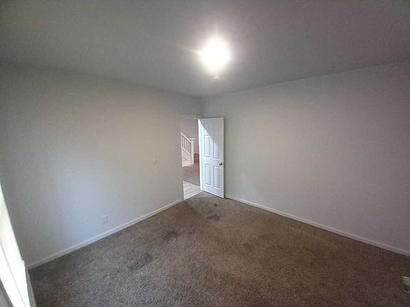 2nd image of 75 Waverly St