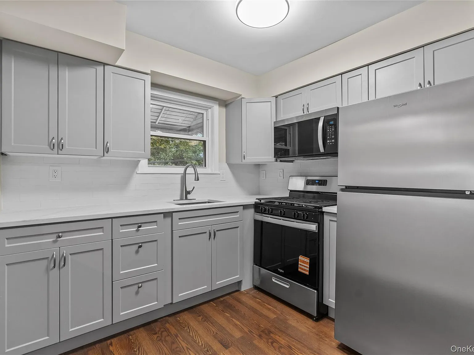 3 bed, 1.0 bath, 1200 sqft, $3,000 — Photo 4
