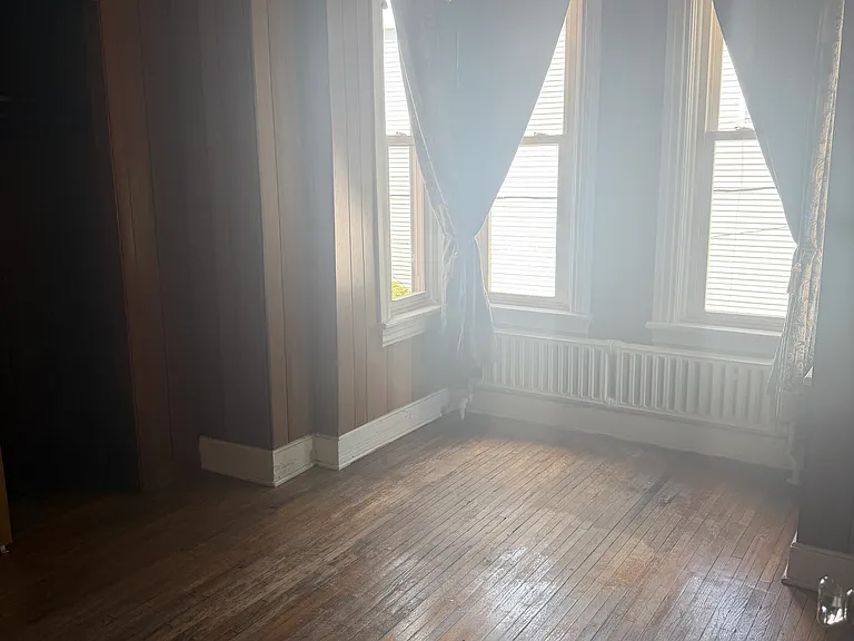901 W Norwegian St — Photo 6