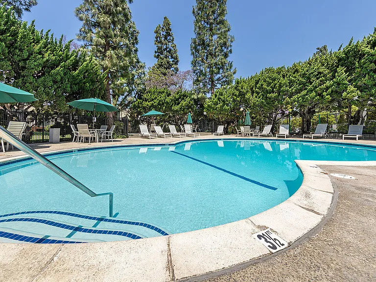 11260 Overland Ave #23G — Photo 37