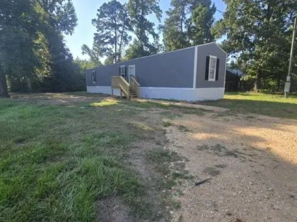 247 Canyon Park Ln, Onalaska, TX 77360