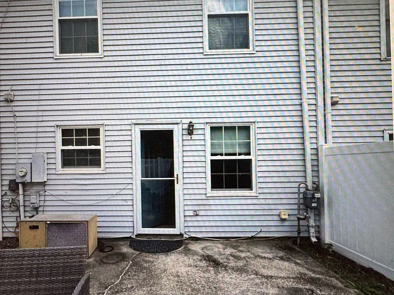 211 Gambocz Ct — Photo 21