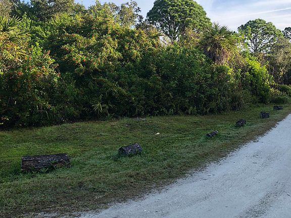2nd image of Bayshore Dr #7