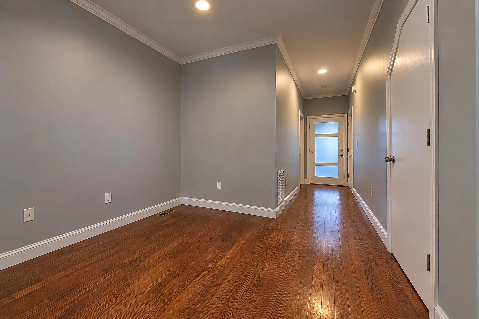 2 bed, 2.5 bath, 1700 sqft, $3,500 — Photo 3