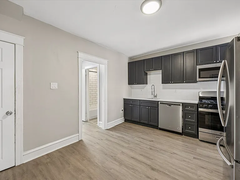 1117 Rosalie St — Photo 12