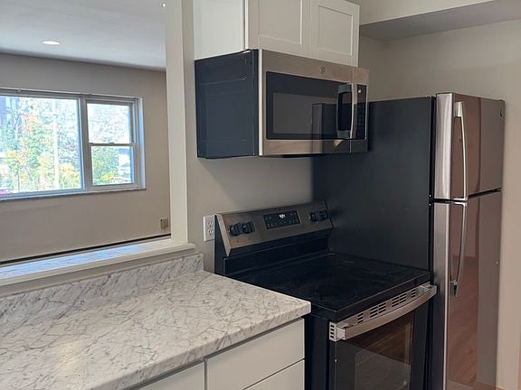 2nd image of 2659 Madison Rd APT 4