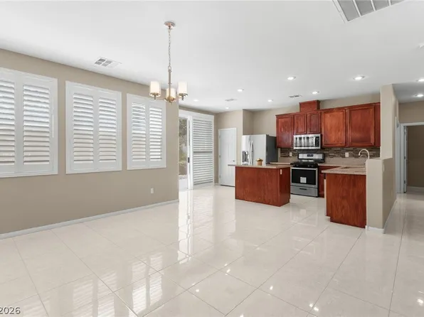 319 Fox Lake Ave, Las Vegas, NV 89148