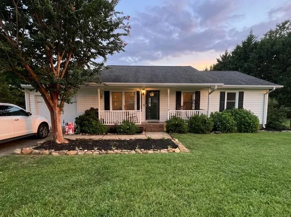 1081 Robbs School Rd, Gaffney, SC 29341