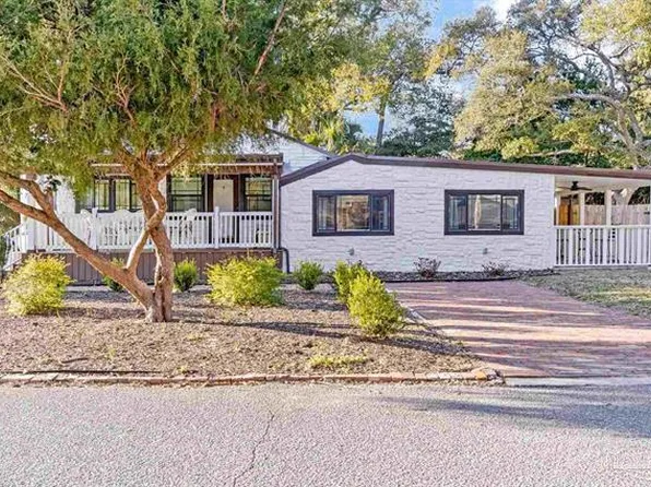 714 Bayshore Dr #B, Pensacola, FL 32507