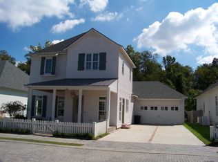 2736 Pointe Marie Dr, Baton Rouge, LA 70820