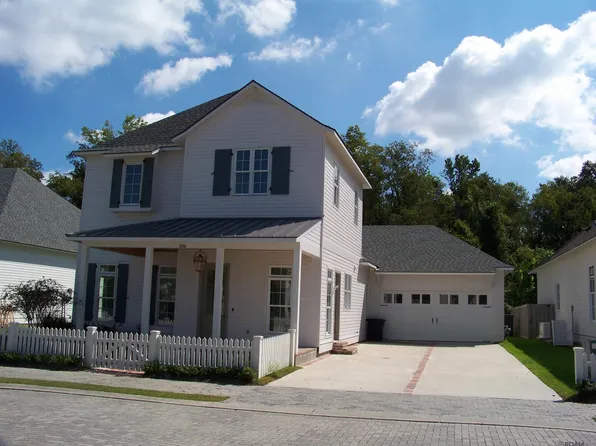 2736 Pointe Marie Dr, Baton Rouge, LA 70820